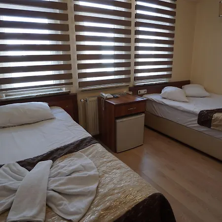 Ξενοδοχείο Nil 2*