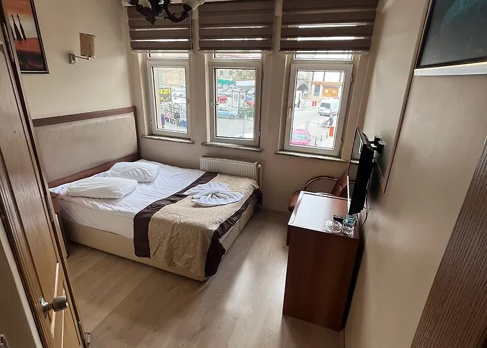 Ξενοδοχείο Nil 2*